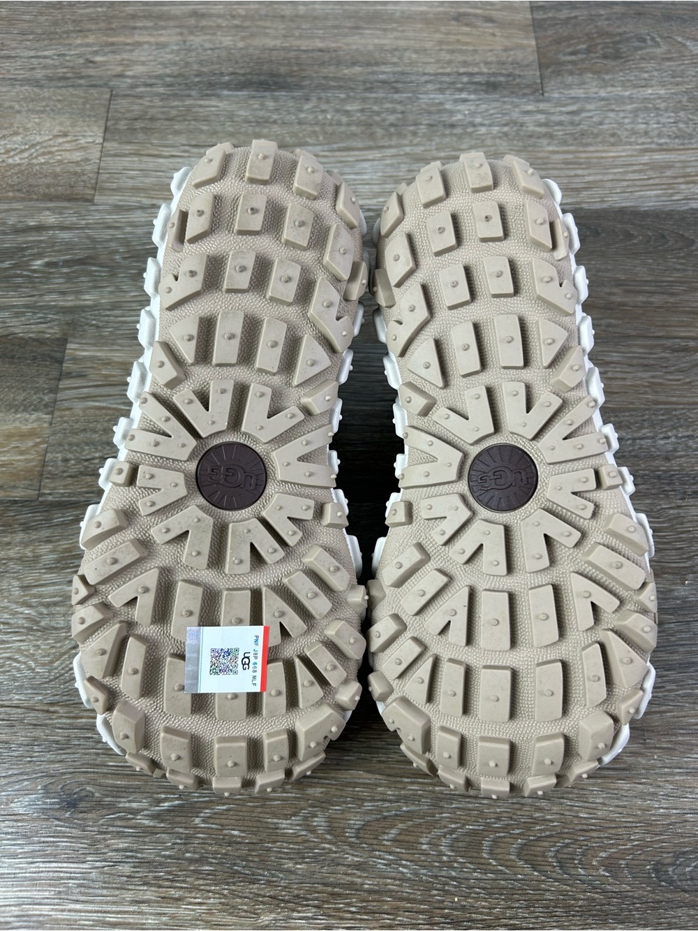 UGG | All-Gender Venture Daze Clog Slip on Platform Shoes New - Picture 10 of 11